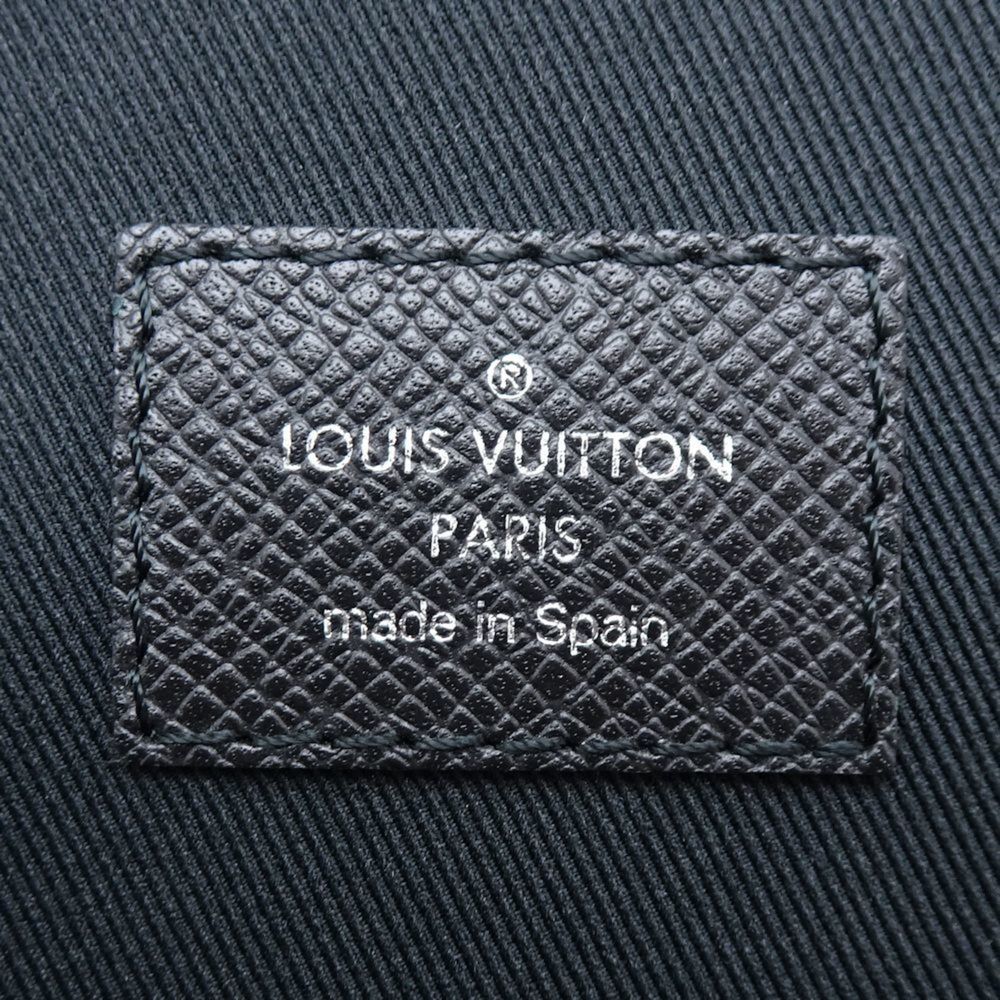 LOUIS VUITTON Louis Vuitton Taiga Avenue Sling Bag M30443 Body Noir 351530 - Picture 8 of 9